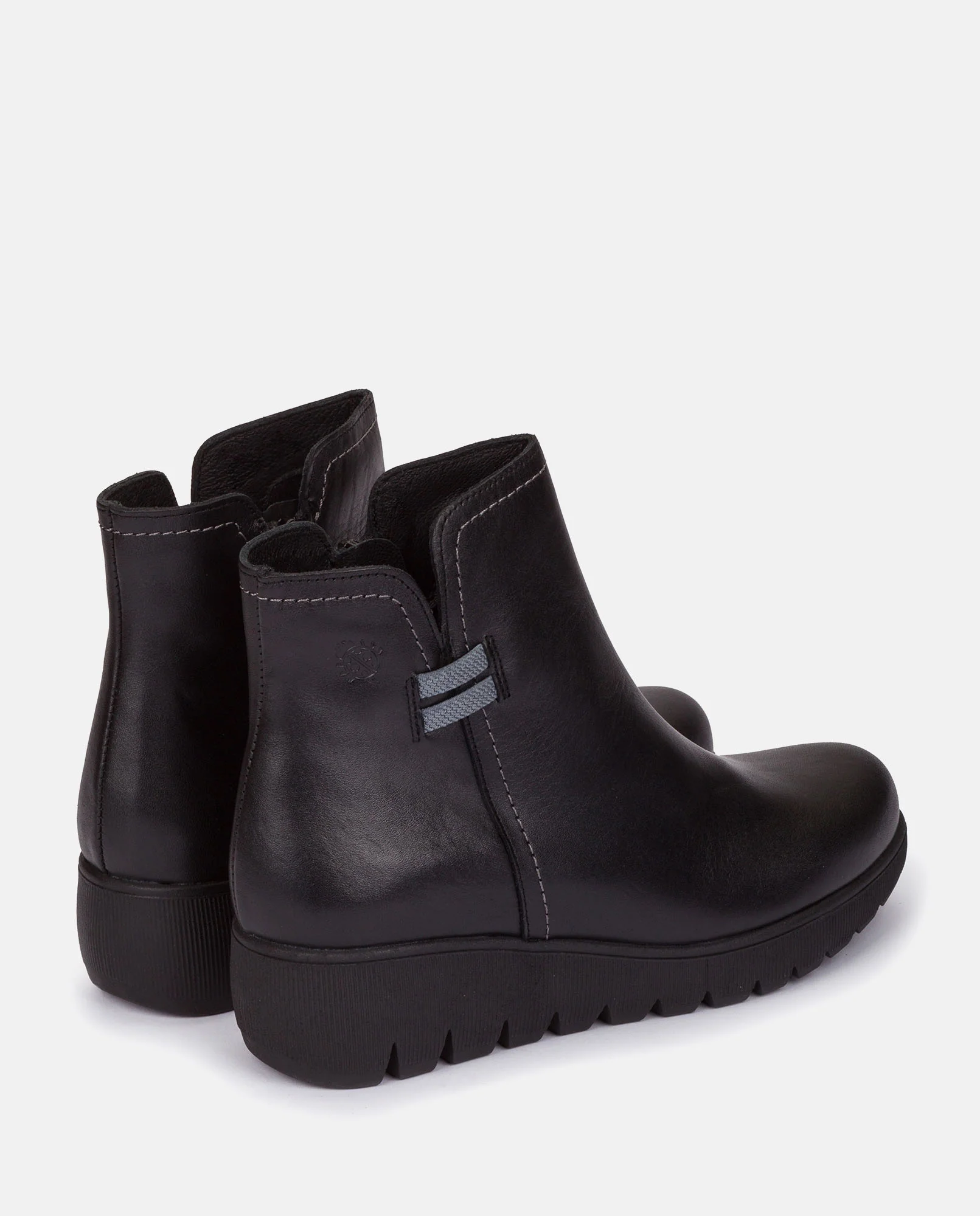 Botín plano Atenas 032 negro - Image 4