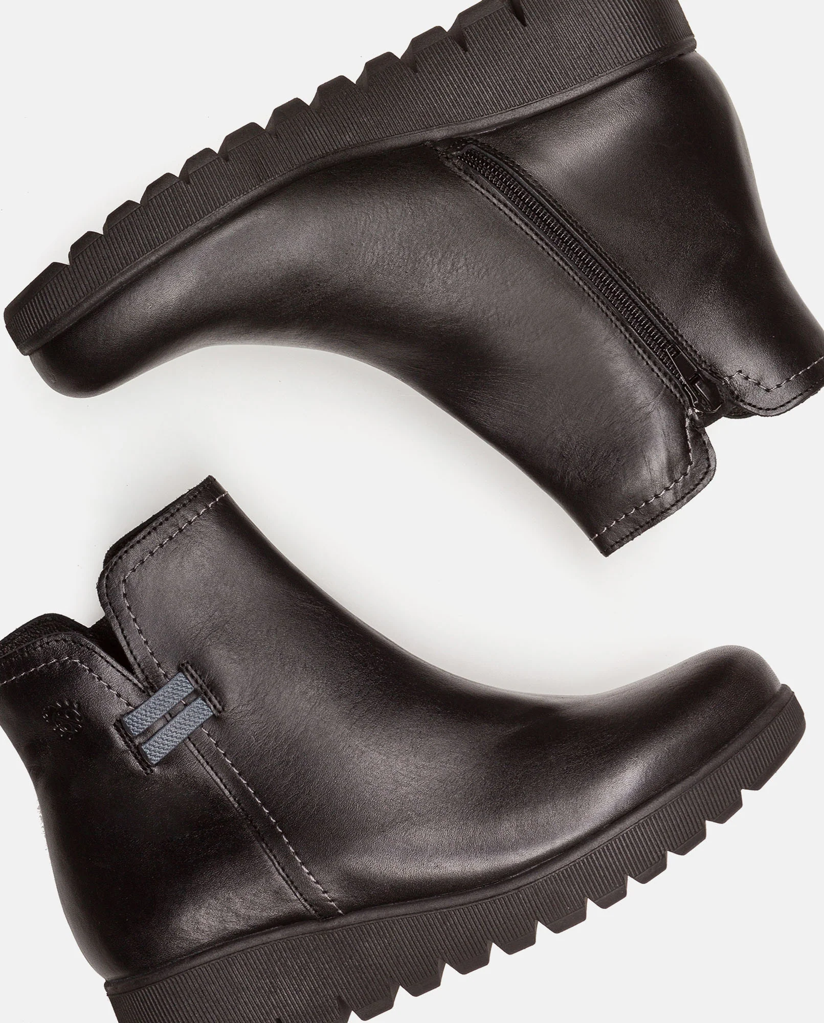 Botín plano Atenas 032 negro - Image 5