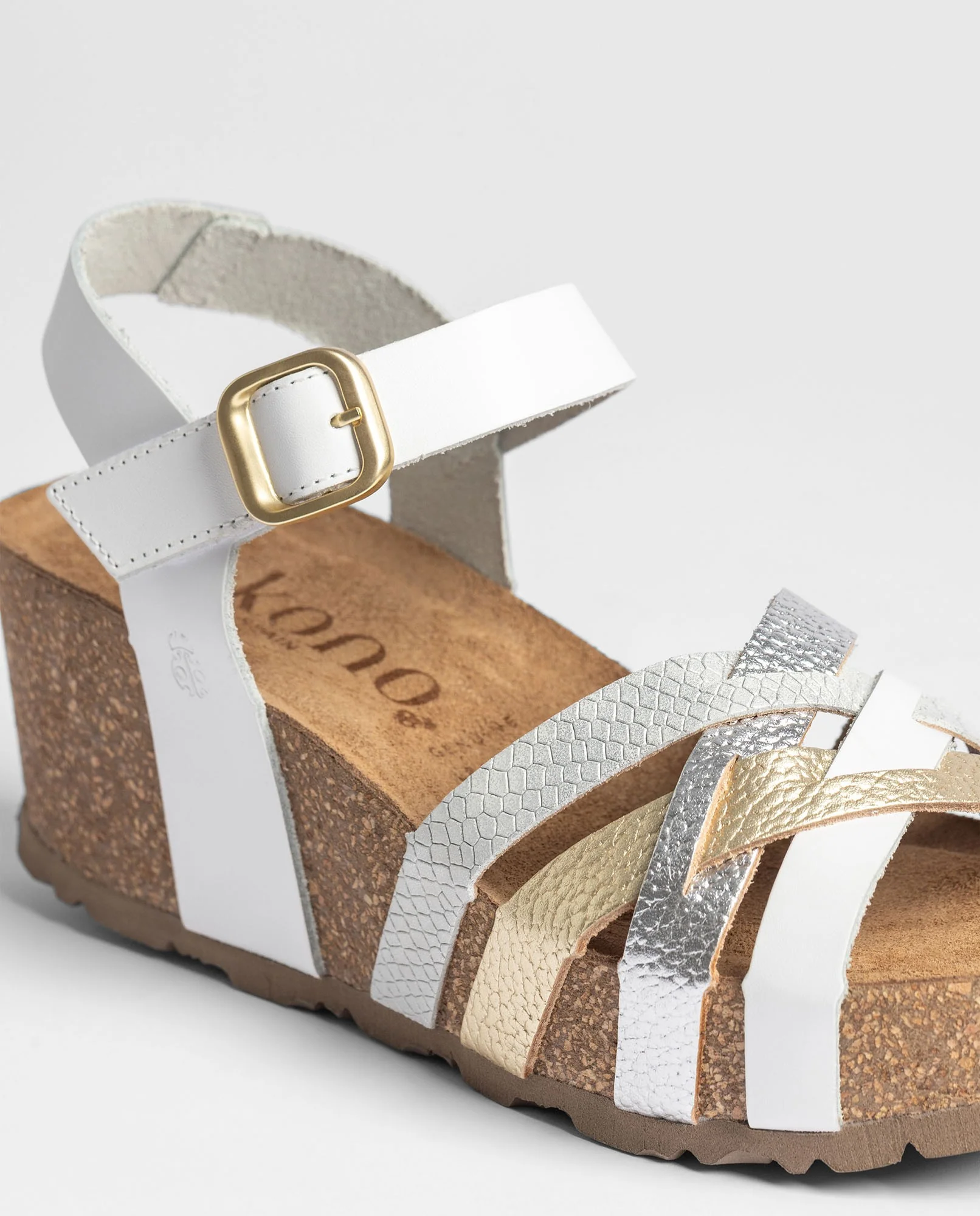 Sandalia cuña BARI-264 dorado - Image 4